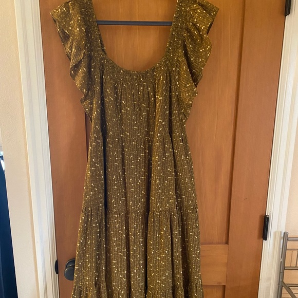 Madewell Dresses & Skirts - Madewell Ruffle Midi Dress